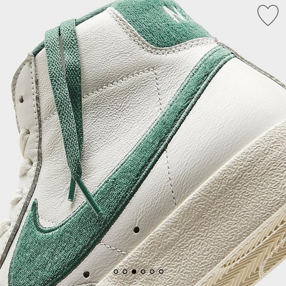 Nike Blazer Mid '77 Premium Resort and Sport Casual  Sneakers  Sz 4Y unisex NEW - Picture 4 of 17